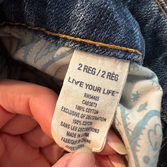 American Eagle Cropped Relaxed Ripped Jeans Size 2 - Picture 3 of 3